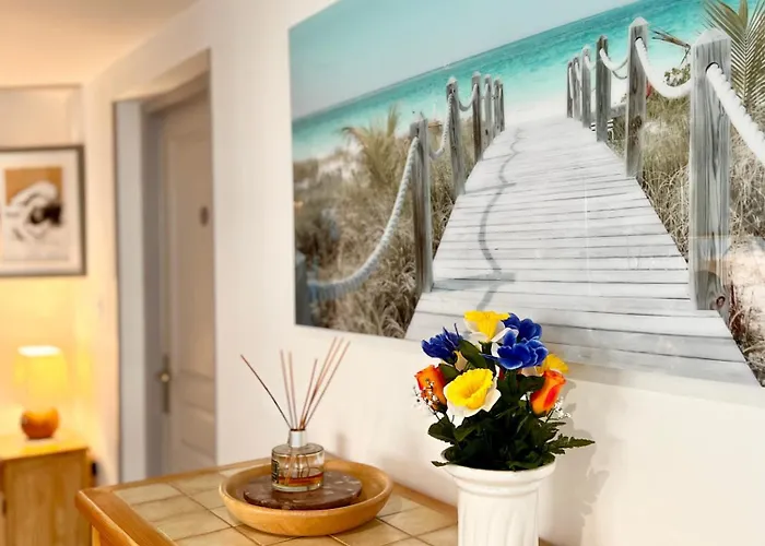 Le Neptune, Calme, Centre-ville